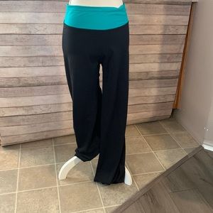 Women’s Leggings (See measurements for size)